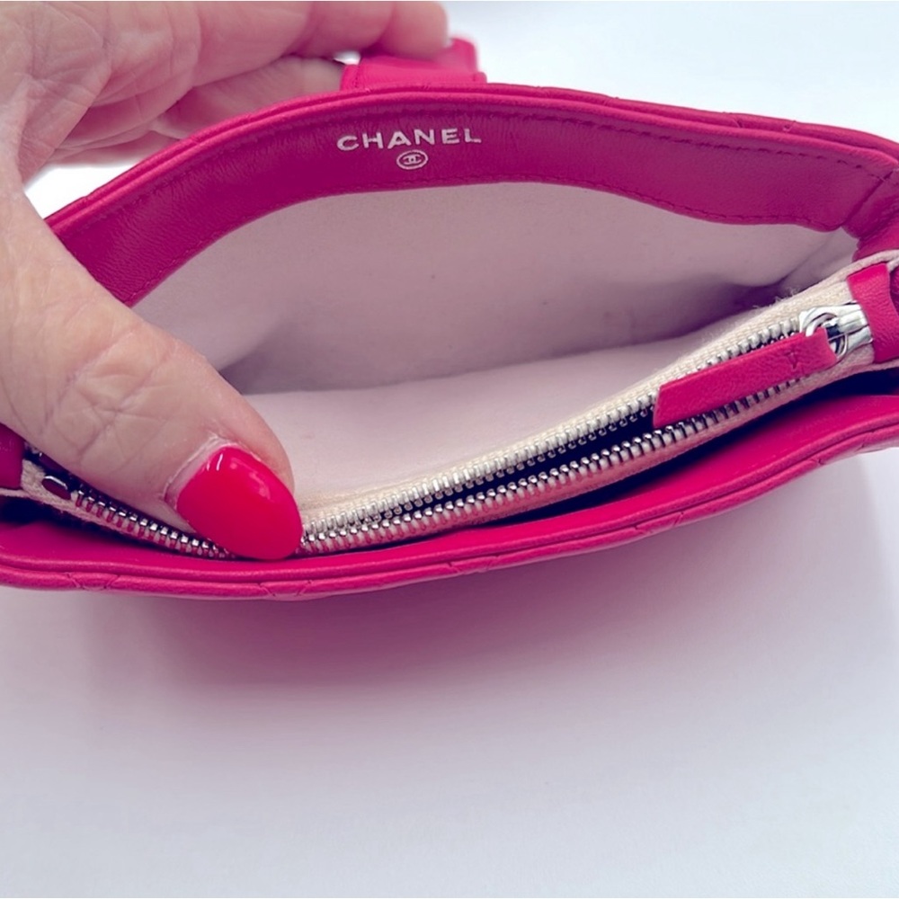 CHANEL Matelasse Lambskin Quilted Mini Clutch with chain and SUEDE DUST BAG - Picture 8 of 9